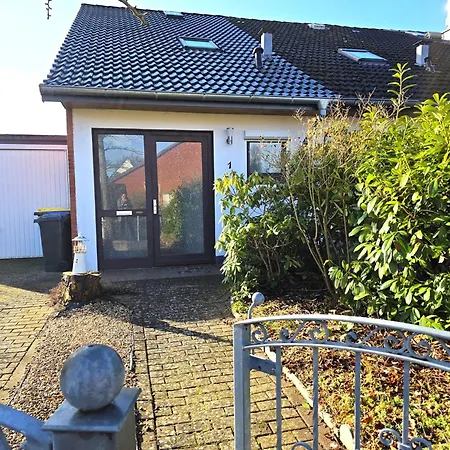 Holiday home Lerchenruh Groemitz
